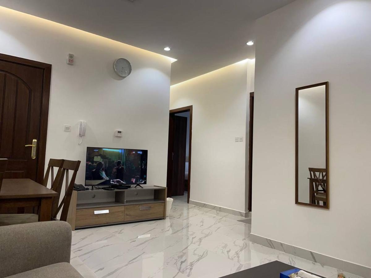 Golden Dahlia Fintas Aparthotel Kuwait City Bagian luar foto