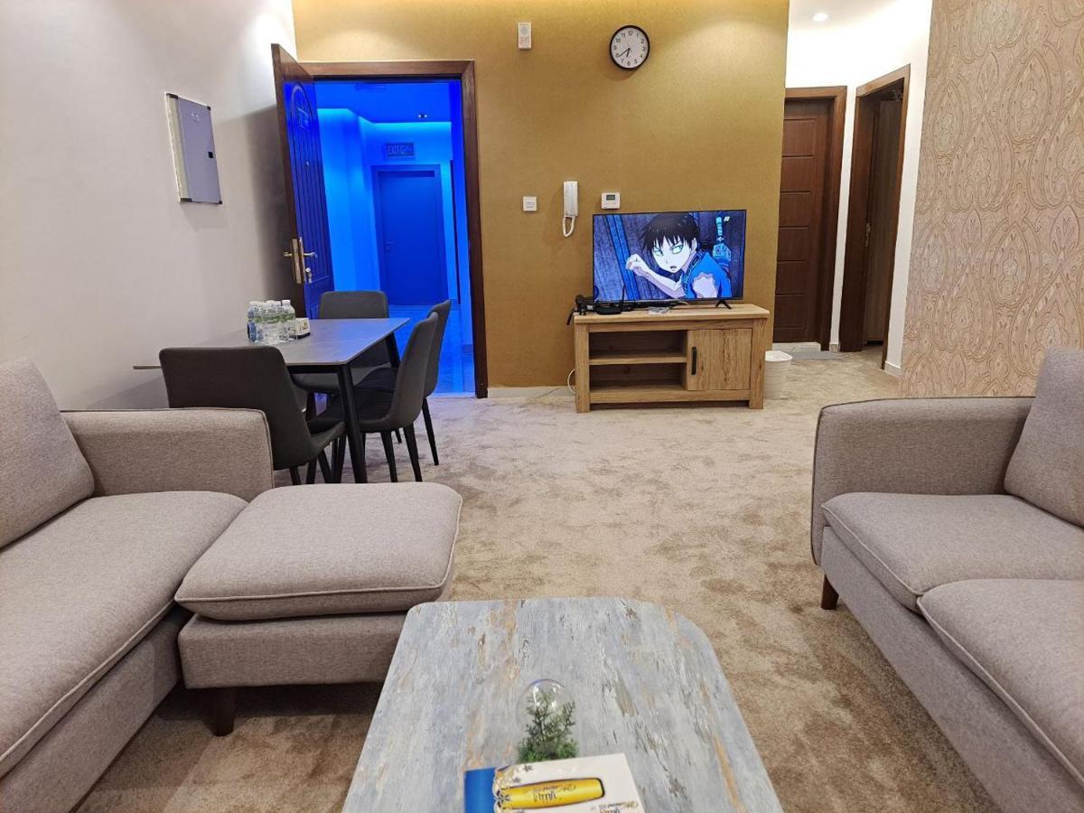 Golden Dahlia Fintas Aparthotel Kuwait City Bagian luar foto
