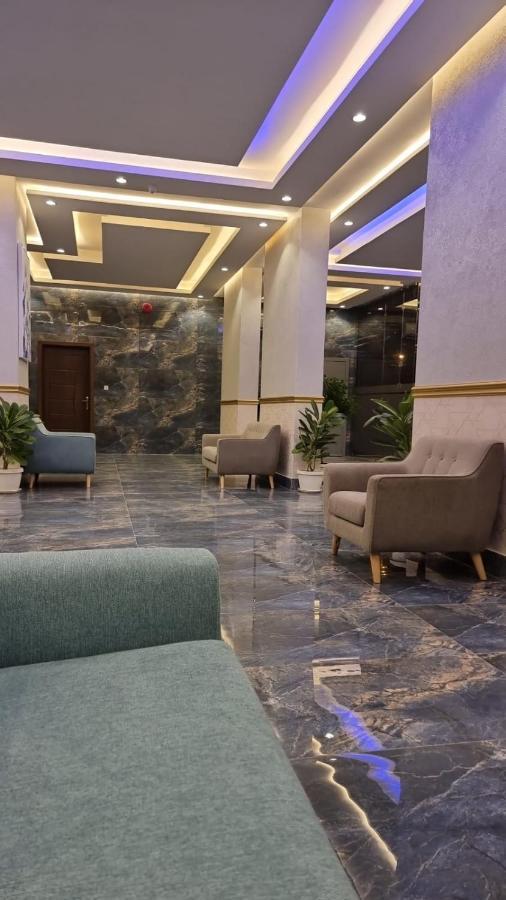 Golden Dahlia Fintas Aparthotel Kuwait City Bagian luar foto